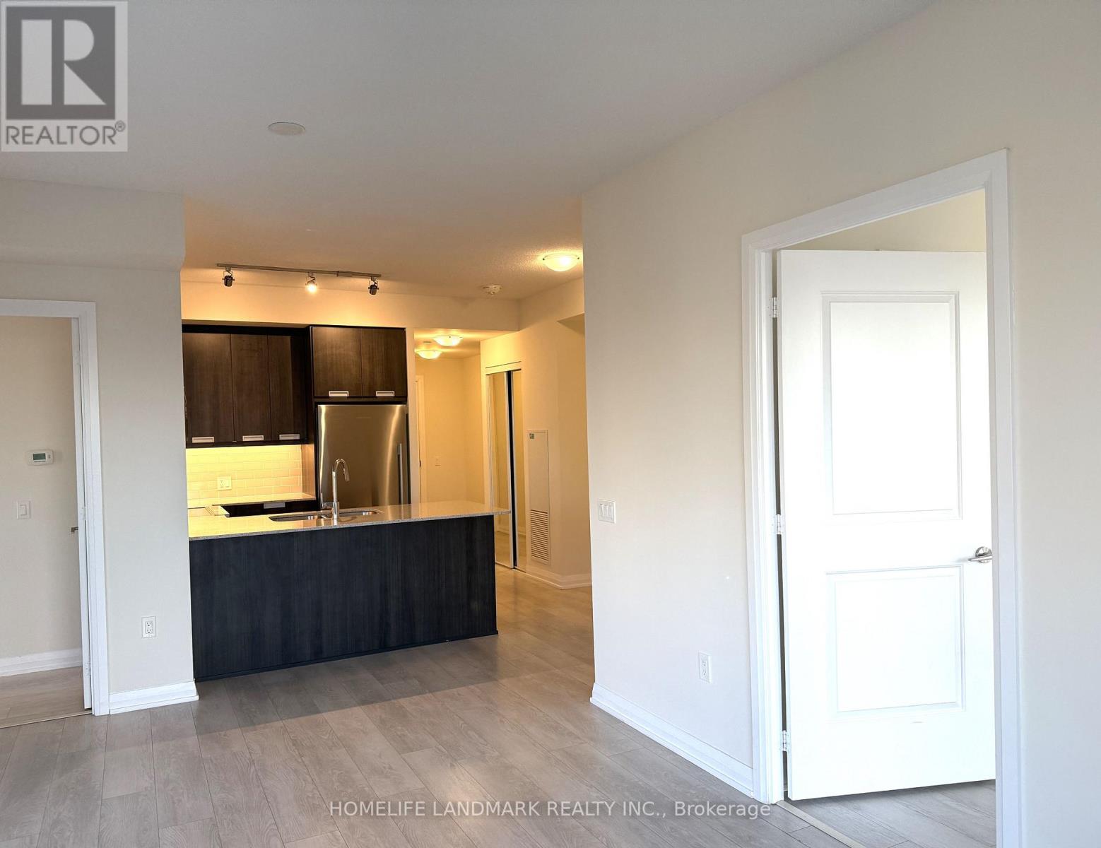 2618 - 35 Watergarden Drive, Mississauga, Ontario L5R 0G8 - Photo 16 - W12942352