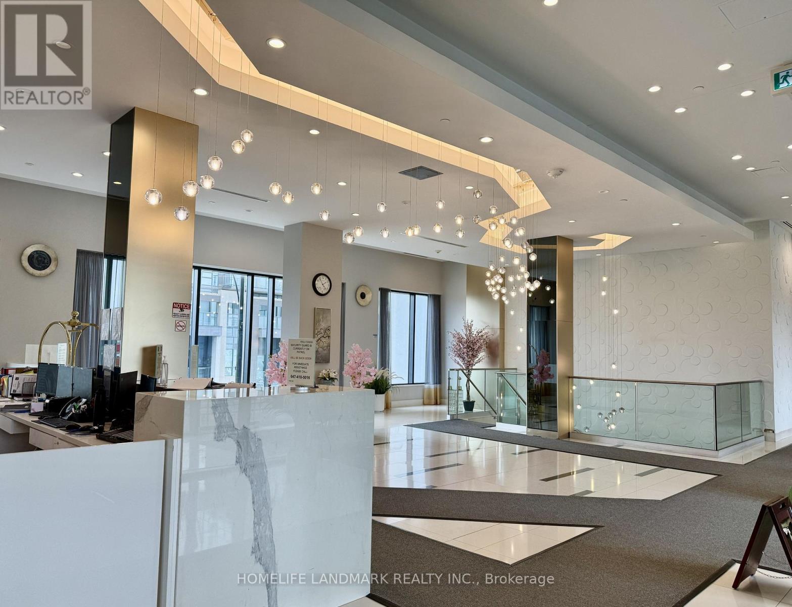 2618 - 35 Watergarden Drive, Mississauga, Ontario L5R 0G8 - Photo 5 - W12942352