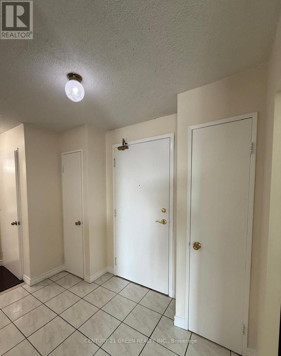 413 - 145 Hillcrest Avenue S, Mississauga, Ontario L5B 3Z1 - Photo 10 - W12942356