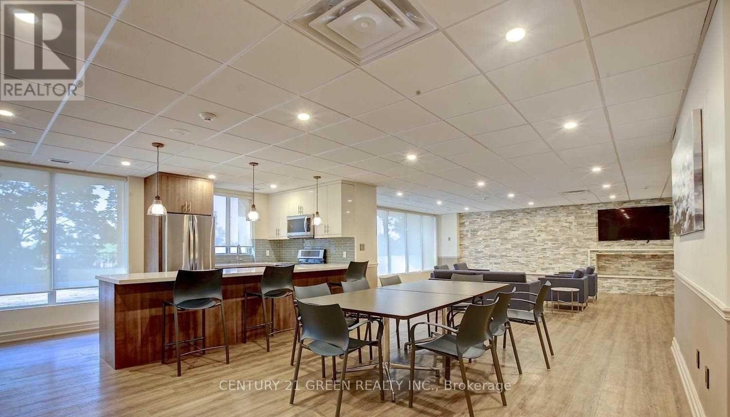 413 - 145 Hillcrest Avenue S, Mississauga, Ontario L5B 3Z1 - Photo 6 - W12942356