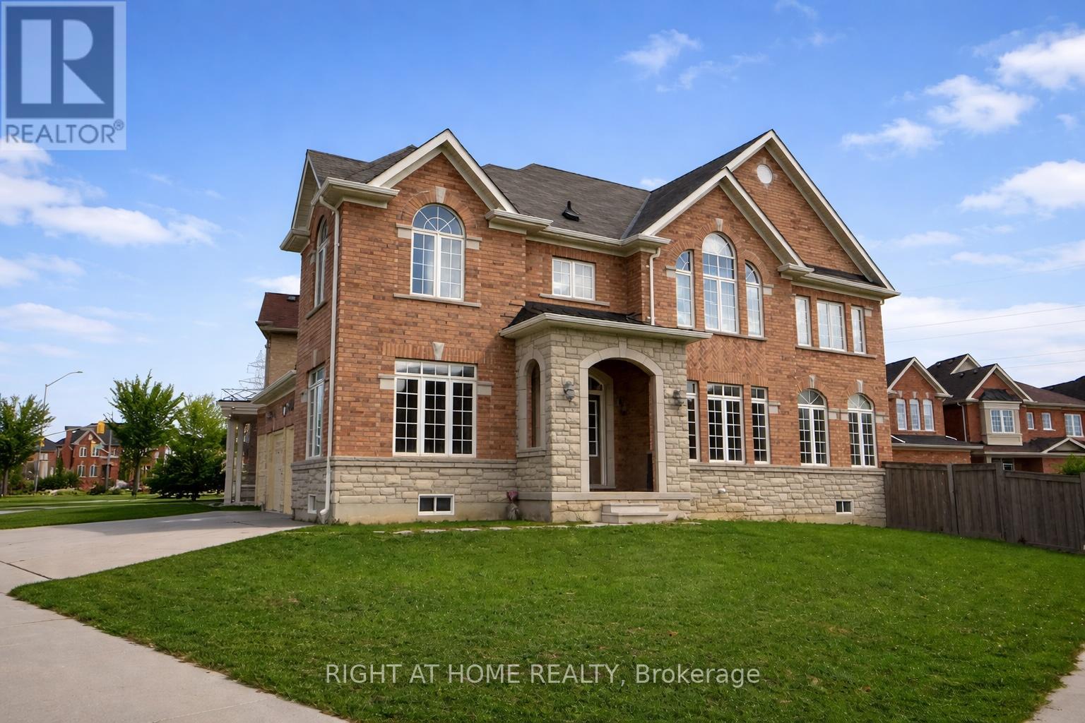 138 TEAL CREST CIRCLE, Brampton, Ontario