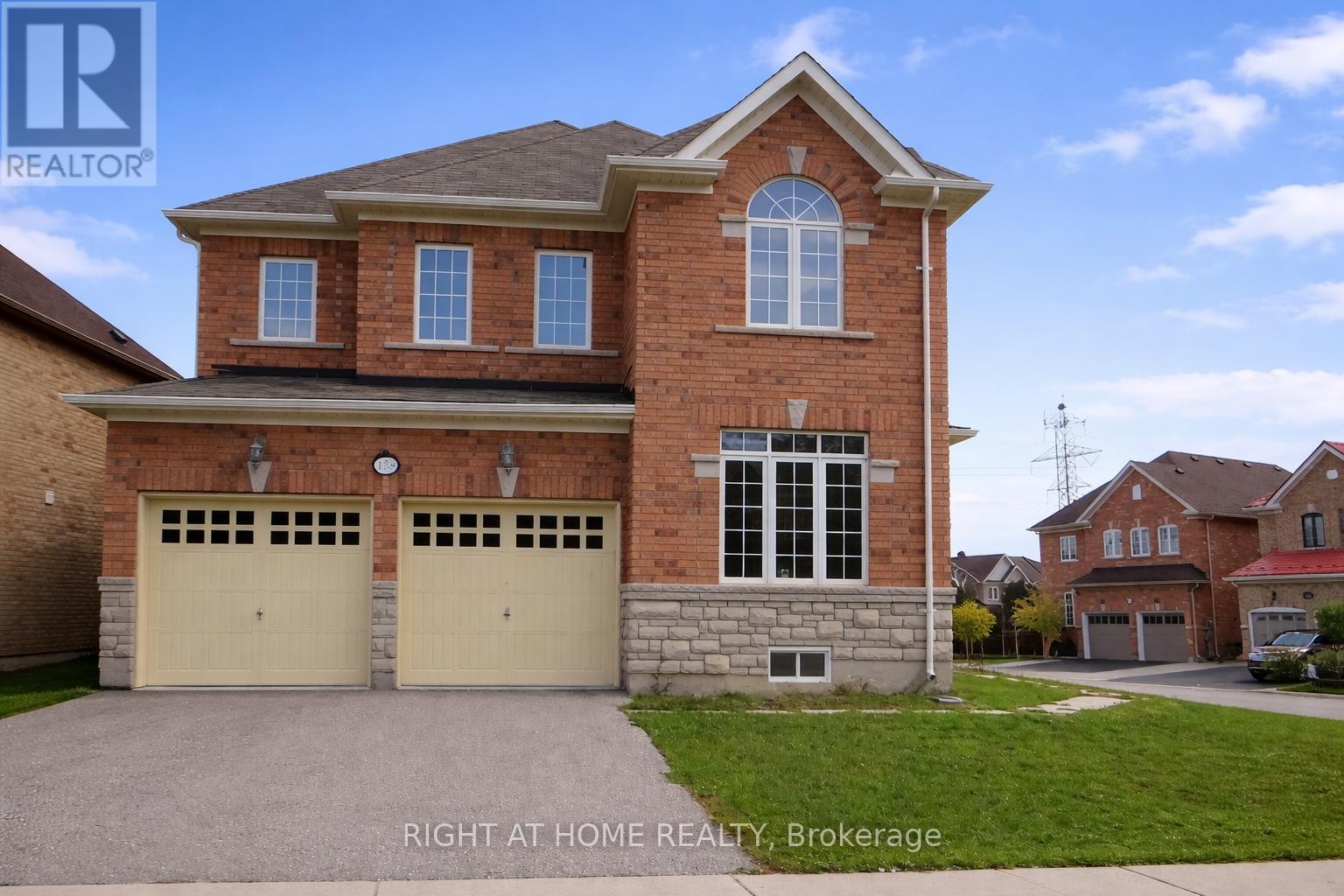 138 Teal Crest Circle, Brampton, Ontario  L6X 0B2 - Photo 2 - W12942358