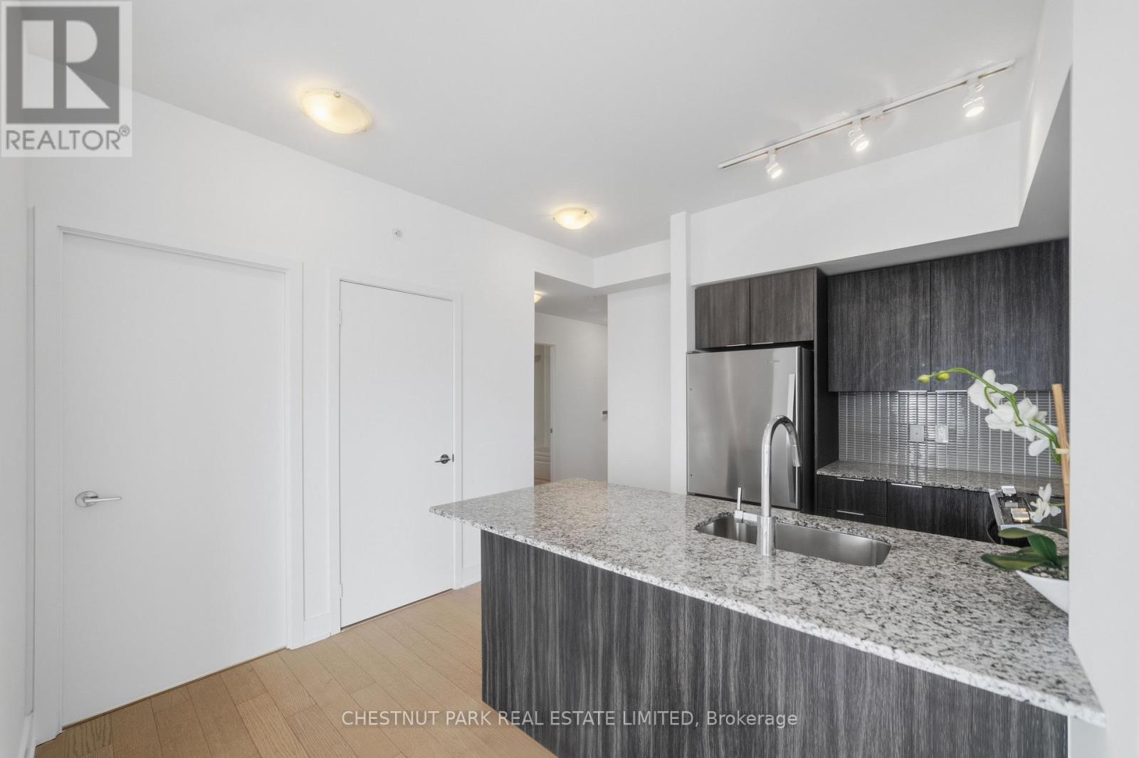 3416 - 30 Shore Breeze Drive, Toronto, Ontario  M8V 0J1 - Photo 4 - W12942362