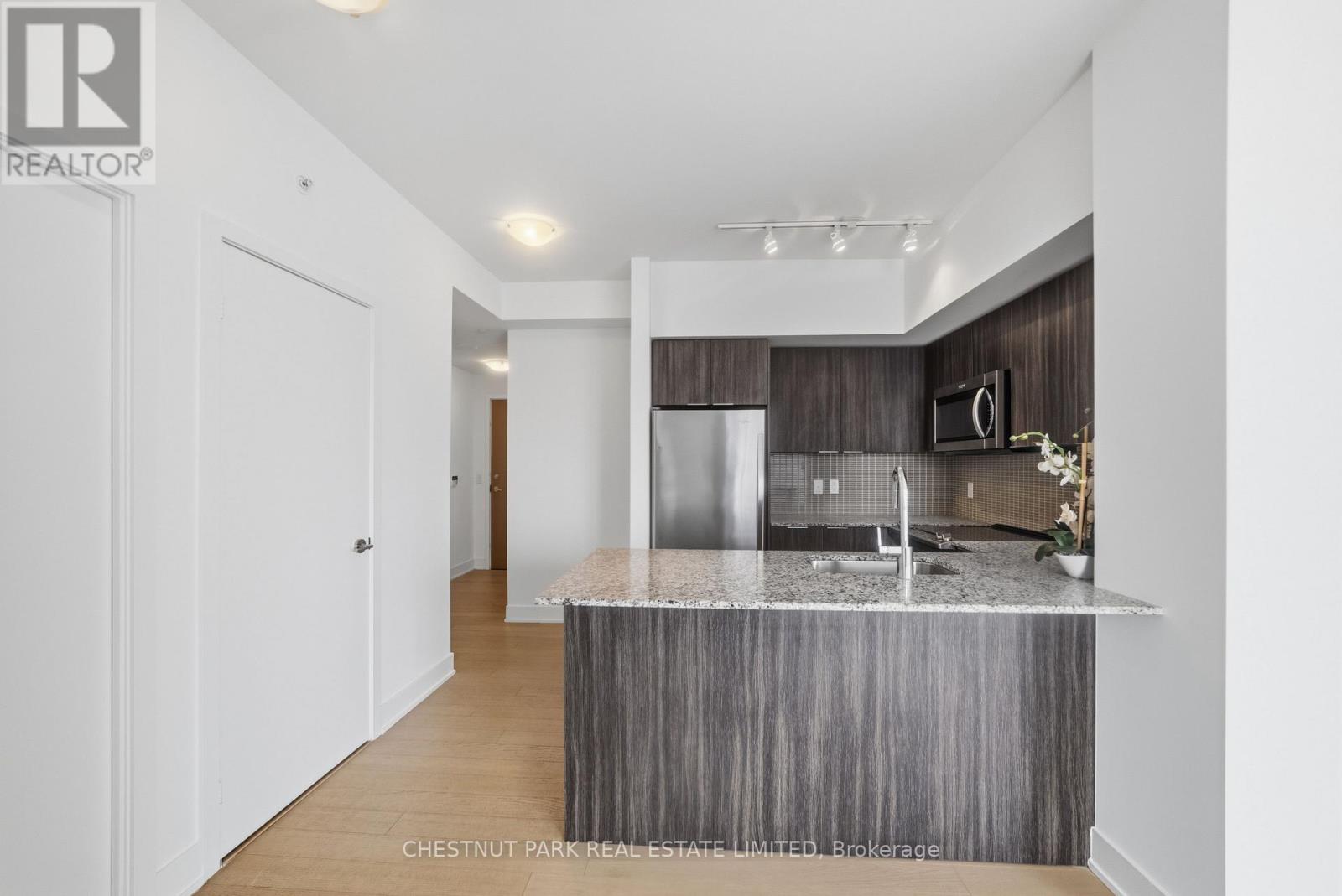 3416 - 30 Shore Breeze Drive, Toronto, Ontario  M8V 0J1 - Photo 5 - W12942362
