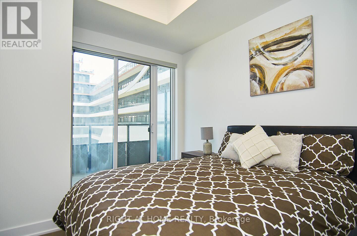 438 - 30 Shore Breeze Drive E, Toronto, Ontario  M8V 0J1 - Photo 12 - W12942364