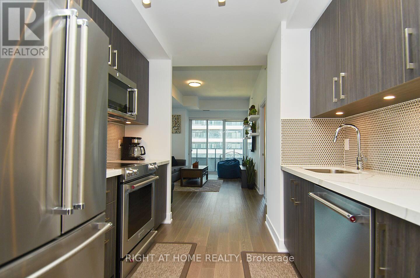 438 - 30 Shore Breeze Drive E, Toronto, Ontario  M8V 0J1 - Photo 3 - W12942364