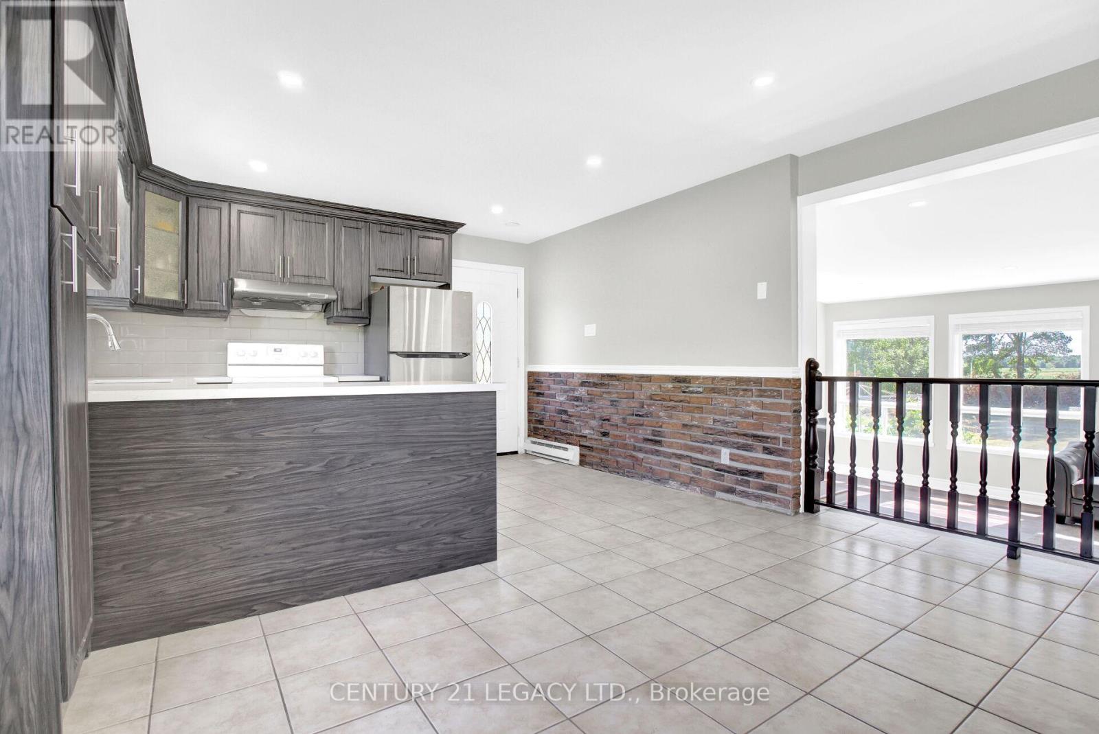 8182 Hornby Road, Halton Hills, Ontario  L0P 1E0 - Photo 11 - W12942370