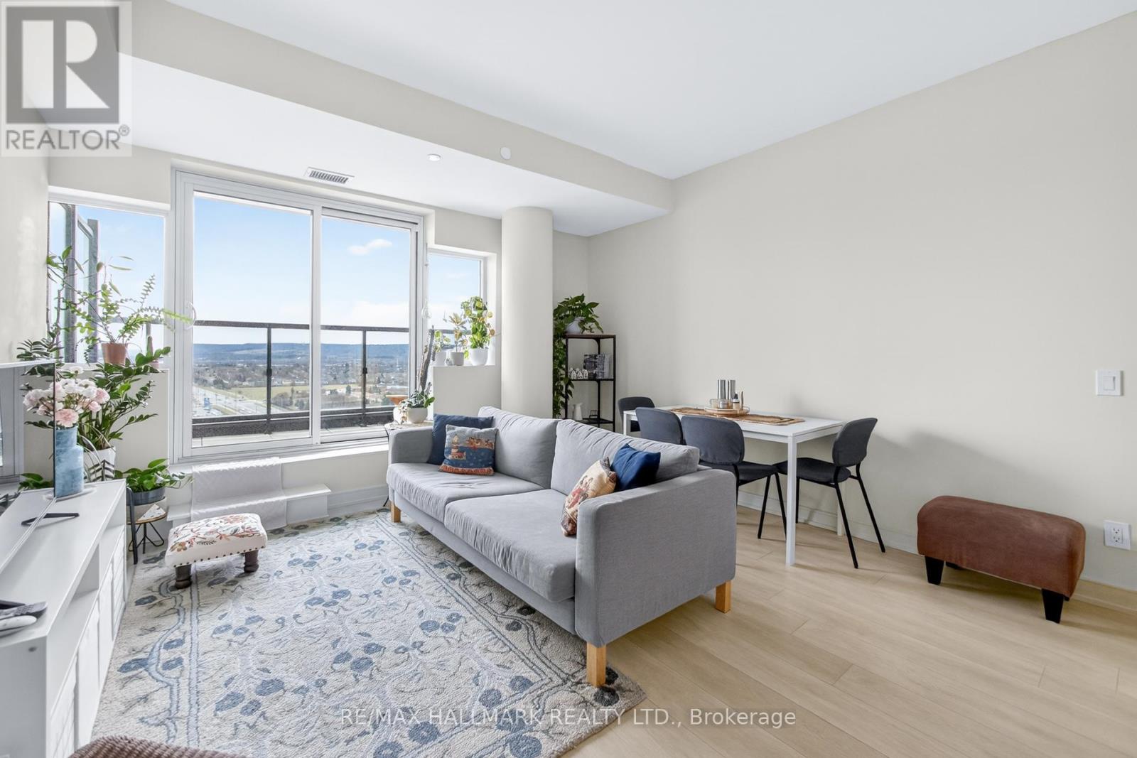 1605 - 8010 Derry Road W, Milton, Ontario  L9T 9N3 - Photo 10 - W12942408