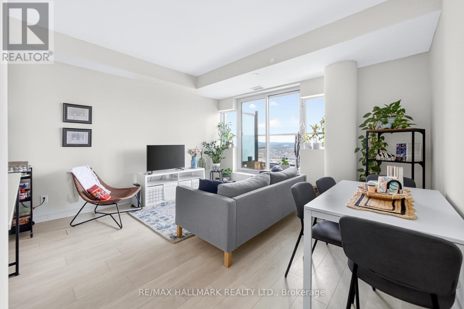 1605 - 8010 Derry Road W, Milton, Ontario  L9T 9N3 - Photo 8 - W12942408