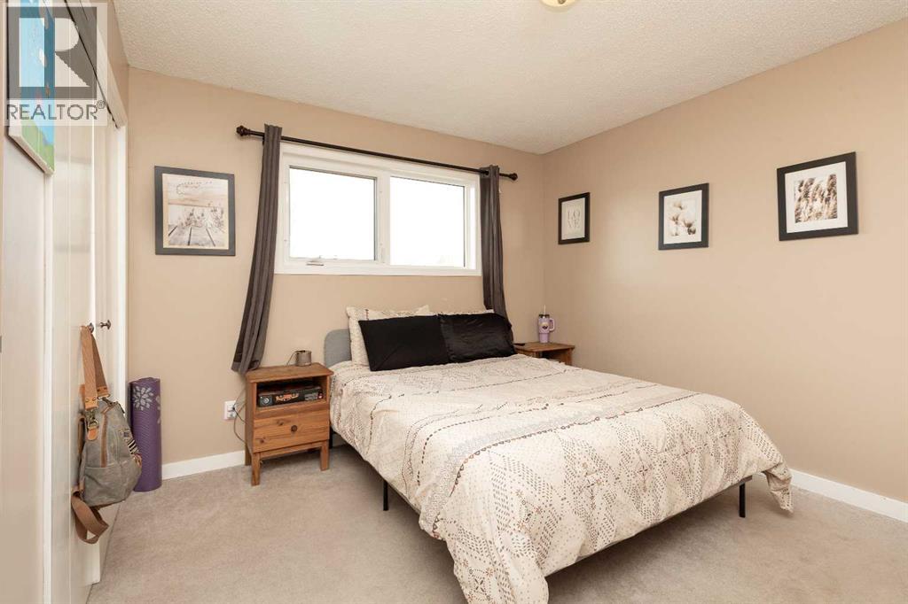 520 Maple Crescent, Picture Butte, Alberta  T0K 1V0 - Photo 12 - A2297894