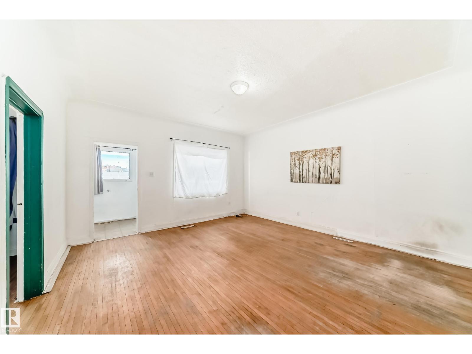 10564 92 St Nw, Edmonton, Alberta  T5H 1T9 - Photo 10 - E4473733