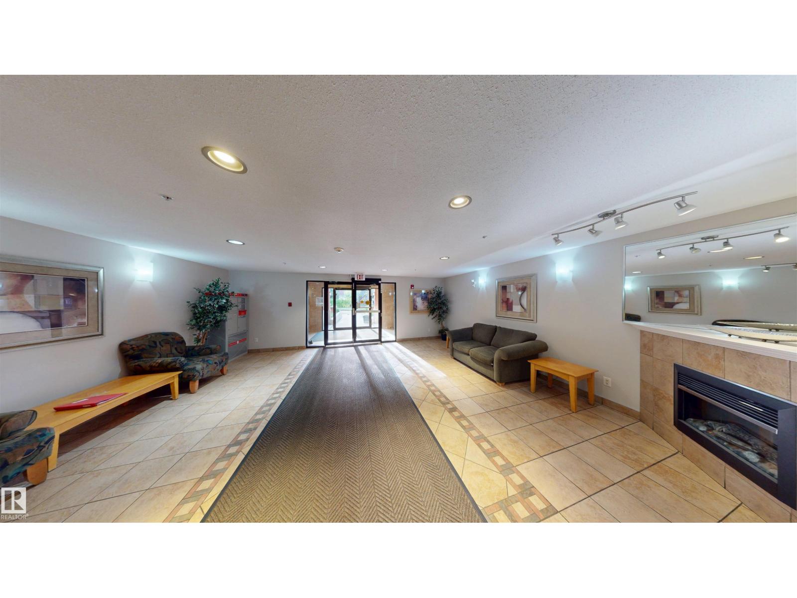 #115 9938 104 St Nw, Edmonton, Alberta  T5K 2X7 - Photo 4 - E4477459