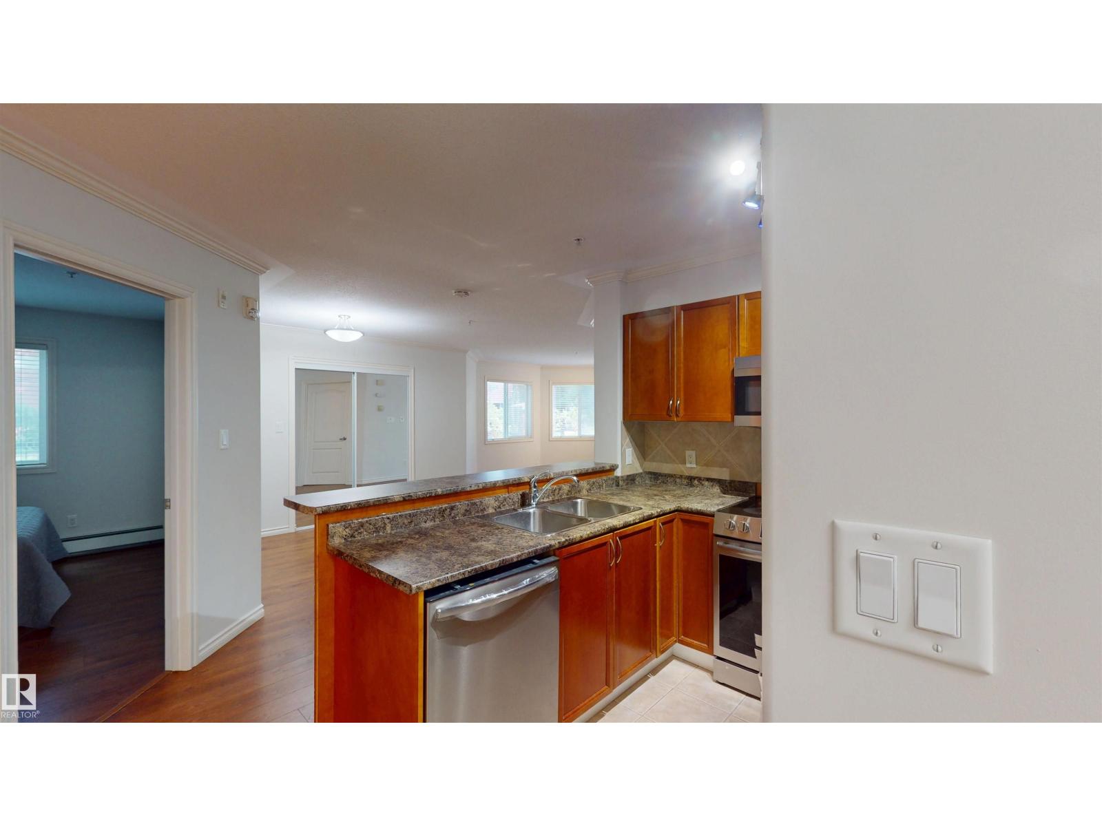 #115 9938 104 St Nw, Edmonton, Alberta  T5K 2X7 - Photo 7 - E4477459