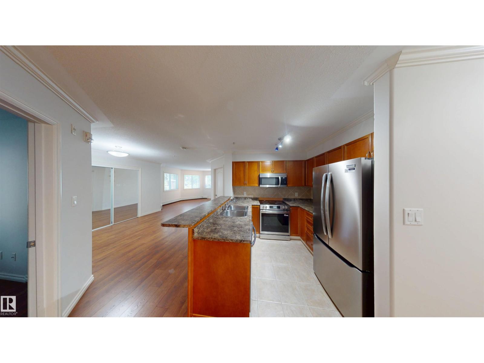 #115 9938 104 St Nw, Edmonton, Alberta  T5K 2X7 - Photo 10 - E4477459