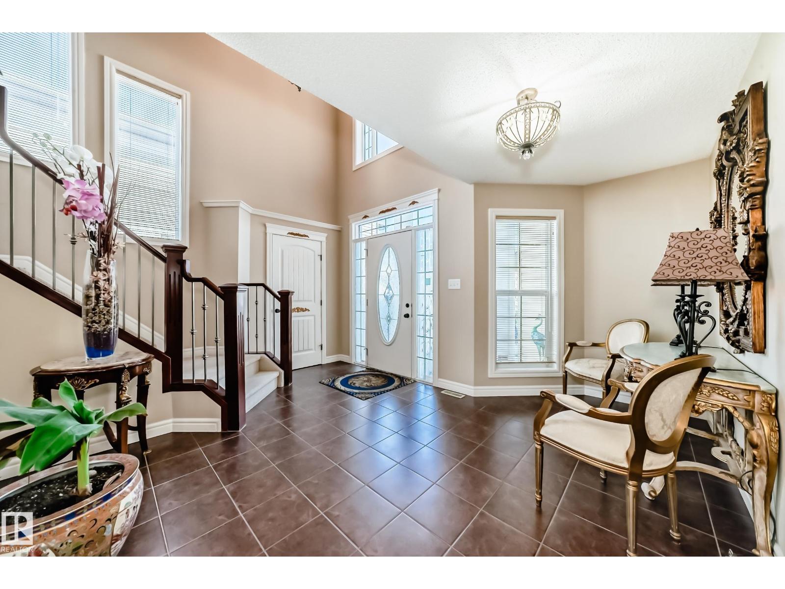 3711 163 Av Nw, Edmonton, Alberta  T5Y 0H9 - Photo 5 - E4477260