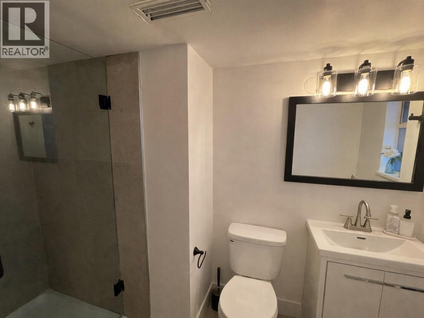 868 Prospect Avenue, North Vancouver, British Columbia  V7R 2M3 - Photo 34 - R3105731