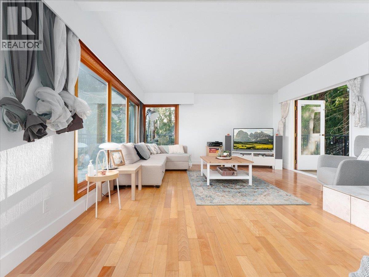 868 Prospect Avenue, North Vancouver, British Columbia  V7R 2M3 - Photo 12 - R3105731