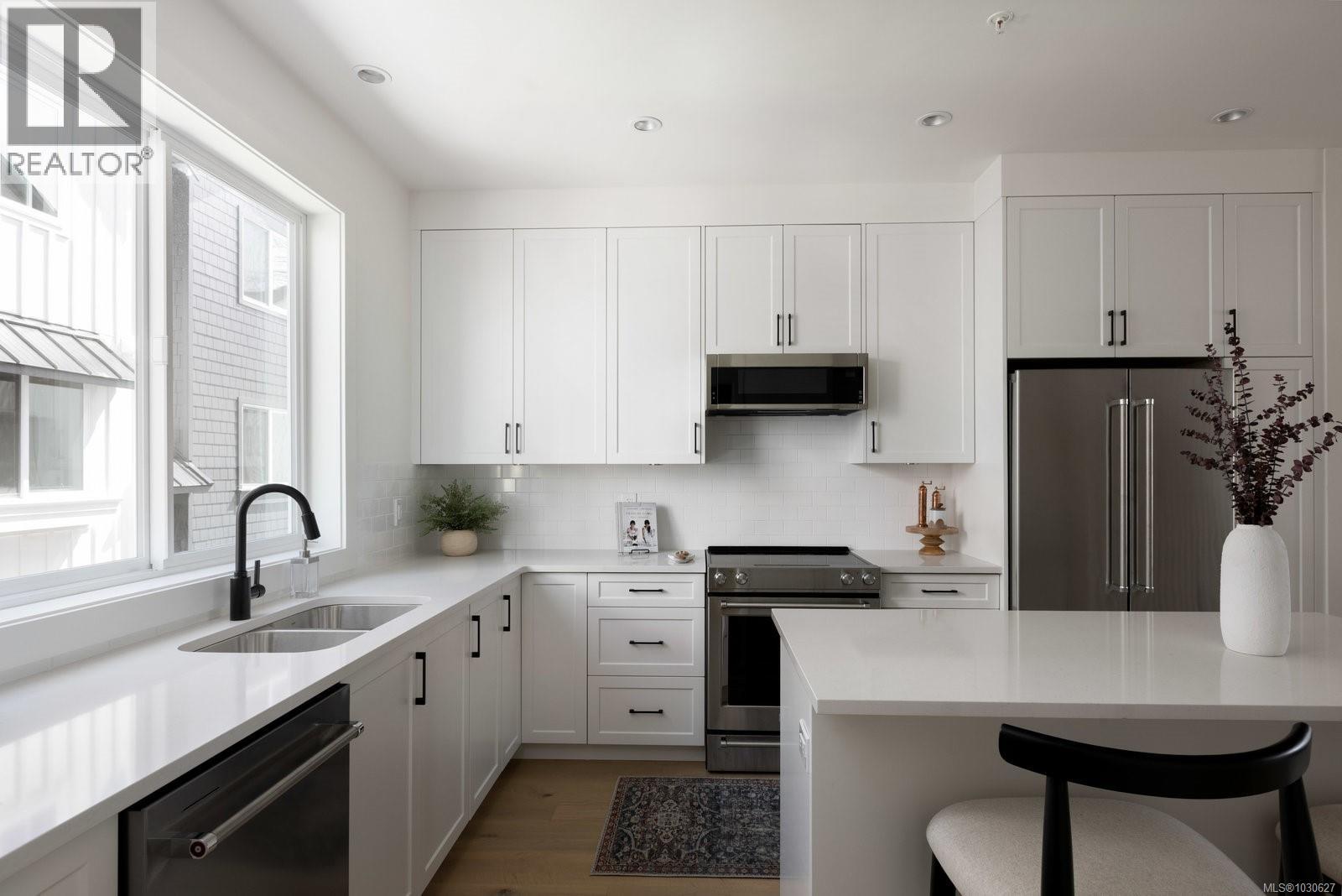 9 10145 Fifth St, Sidney, British Columbia  V8L 2X8 - Photo 6 - 1030627