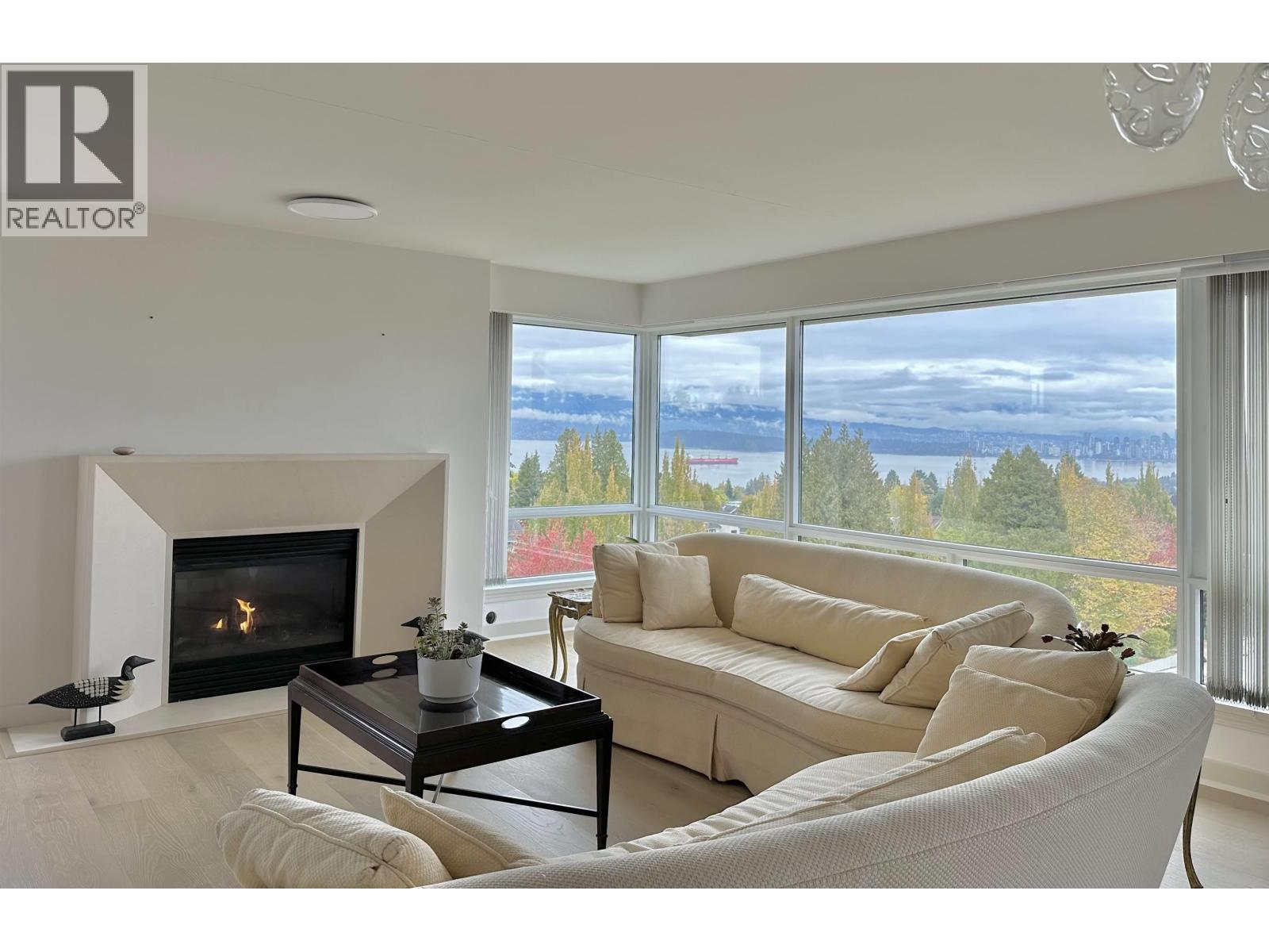 10 2575 Tolmie Street, Vancouver, British Columbia  V6R 4M1 - Photo 3 - R3105292