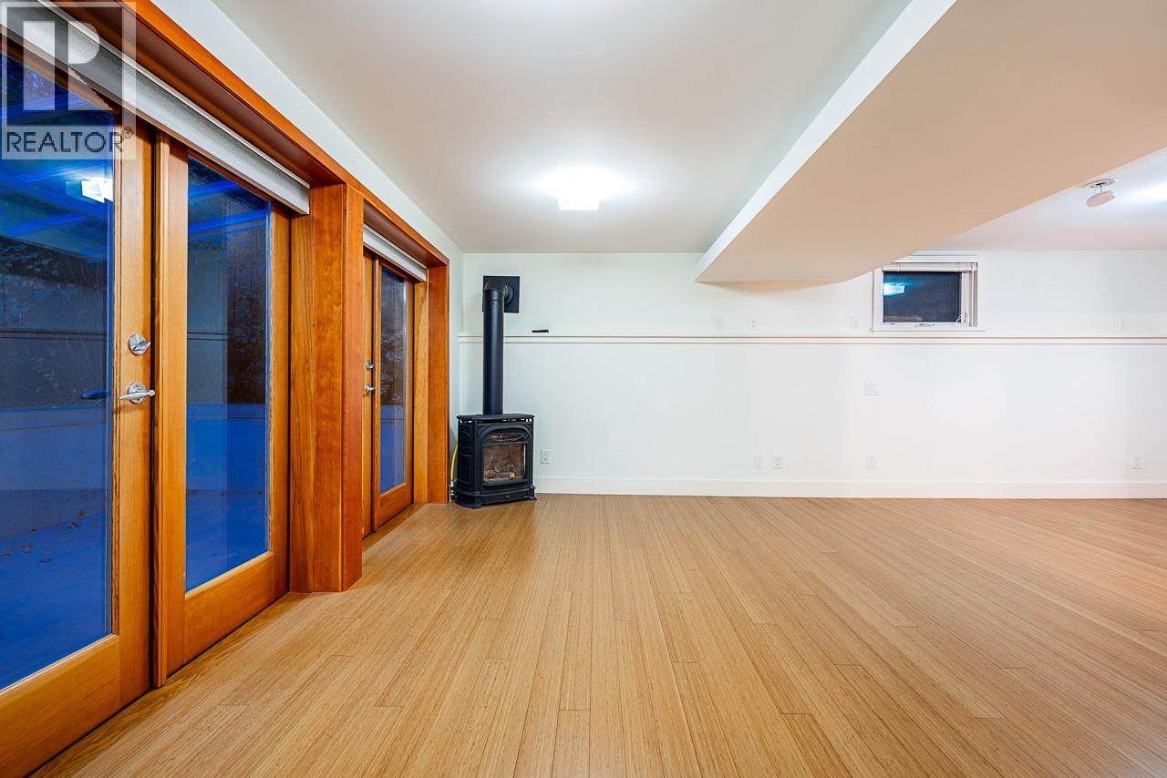 310 Ash Street, New Westminster, British Columbia  V3M 3M6 - Photo 25 - R3105611