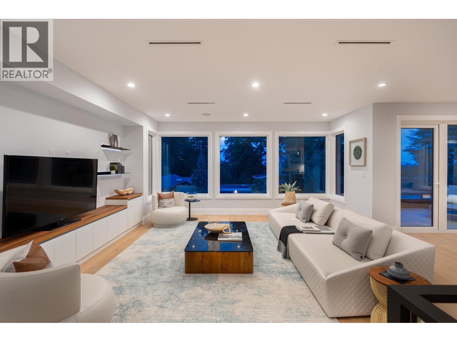 5318 4a Avenue, Delta, British Columbia  V4M 1H5 - Photo 6 - R3099300