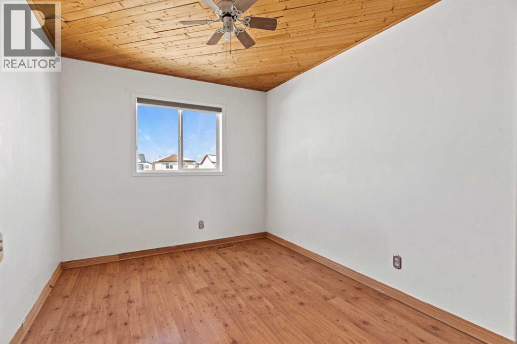 148 Martin Crossing Crescent Ne, Calgary, Alberta  T3J 3S9 - Photo 20 - A2297596