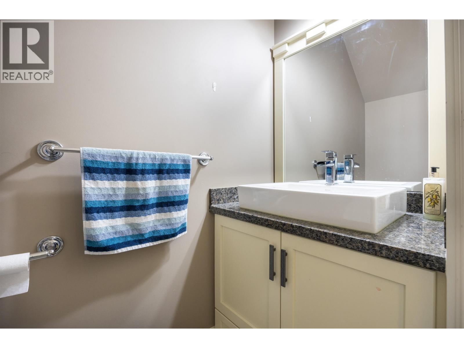 3 3380 Francis Crescent, Coquitlam, British Columbia  V3E 0H1 - Photo 11 - R3105736