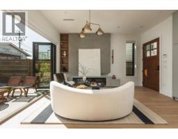 2 2684 OXFORD STREET, Vancouver, British Columbia