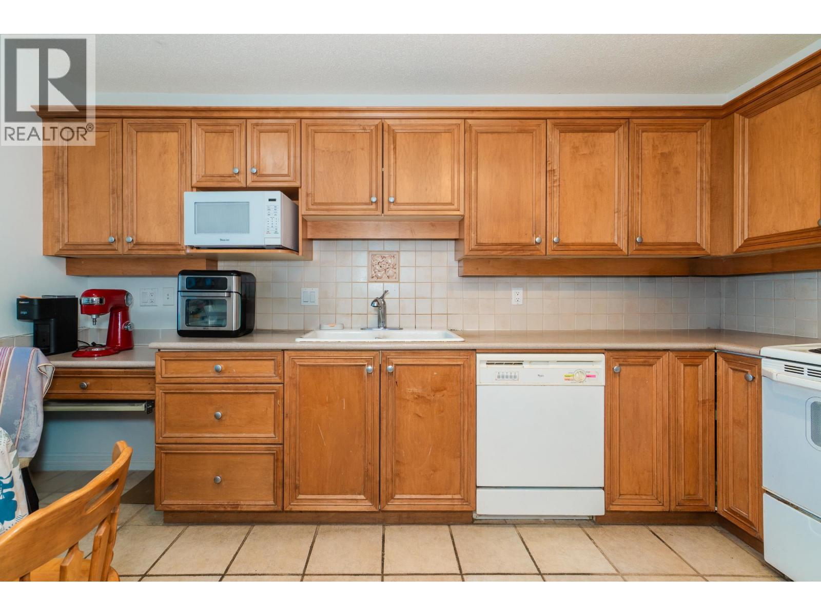 707 5639 Hampton Place, Vancouver, British Columbia  V6T 2H6 - Photo 10 - R3105350