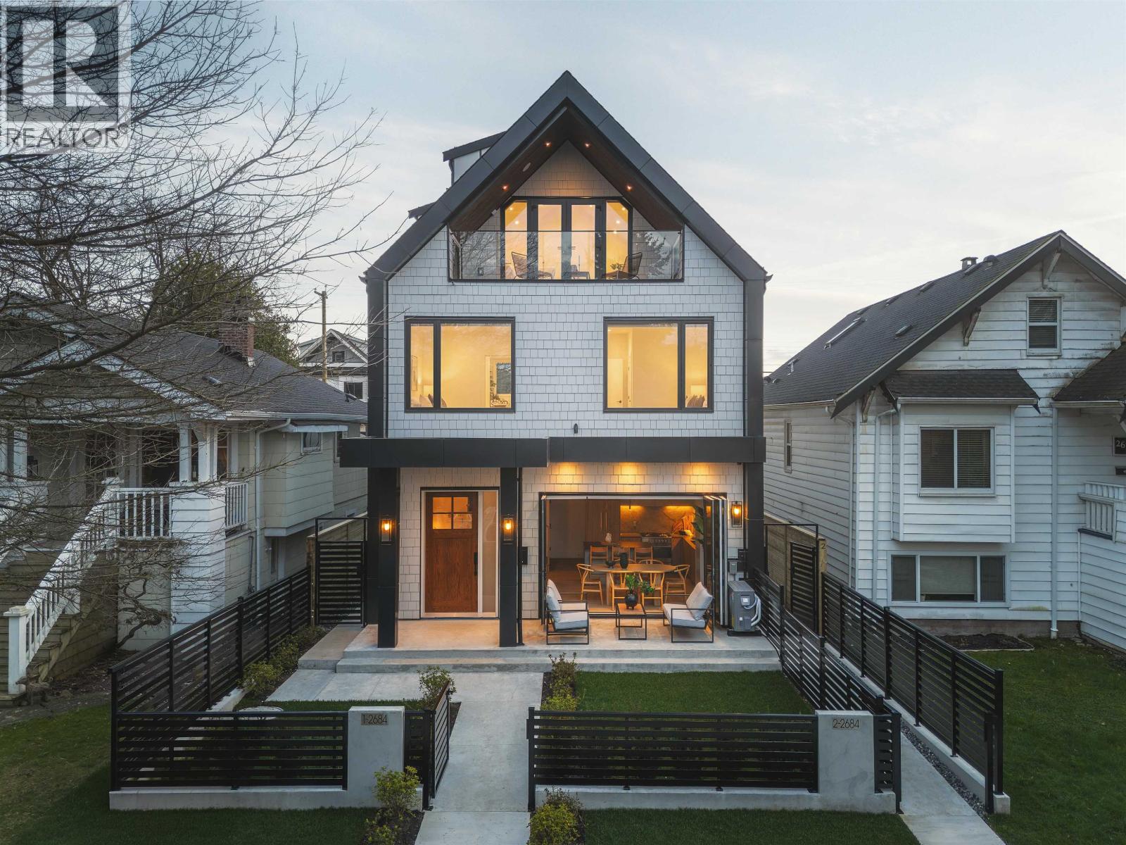 1 2684 OXFORD STREET, Vancouver, British Columbia