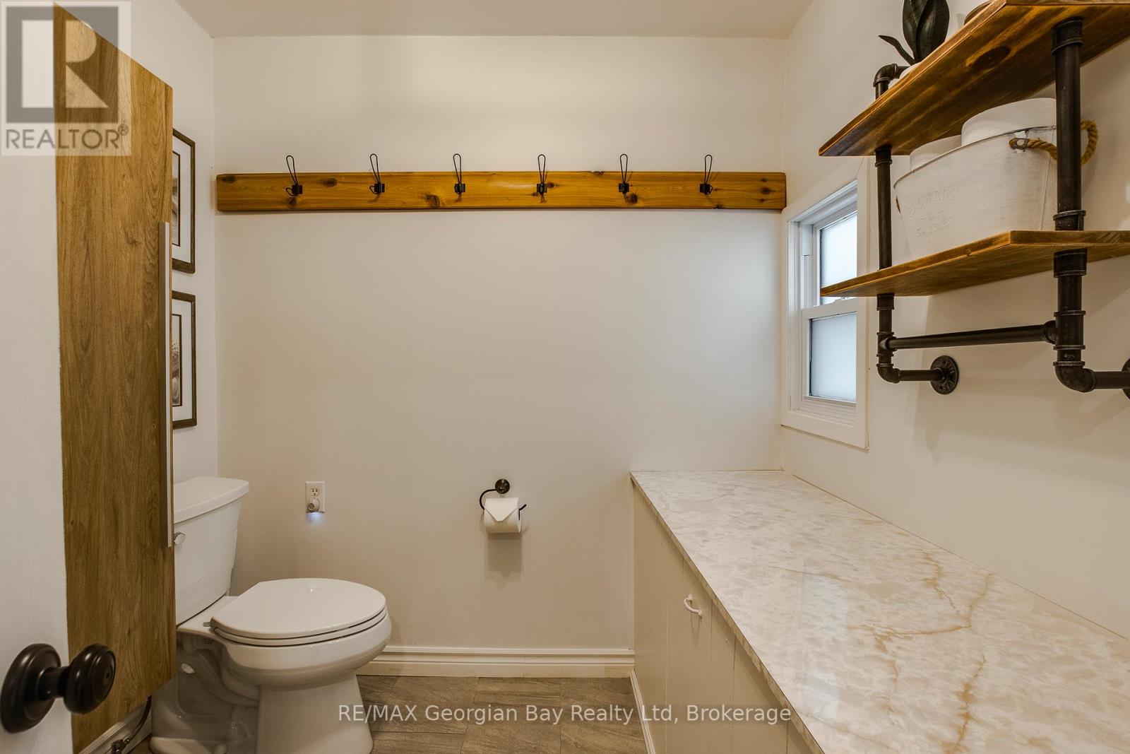 369 Tiny Beaches Road S, Tiny, Ontario  L0L 2J0 - Photo 18 - S12940476