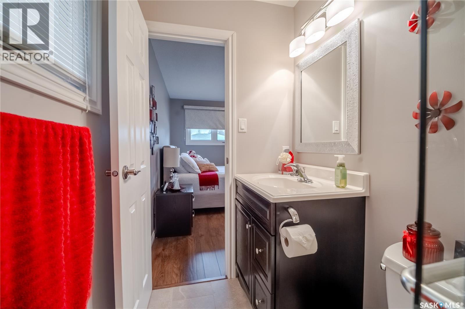 1354 King Crescent, Moose Jaw, Saskatchewan  S6H 3G2 - Photo 28 - SK031760