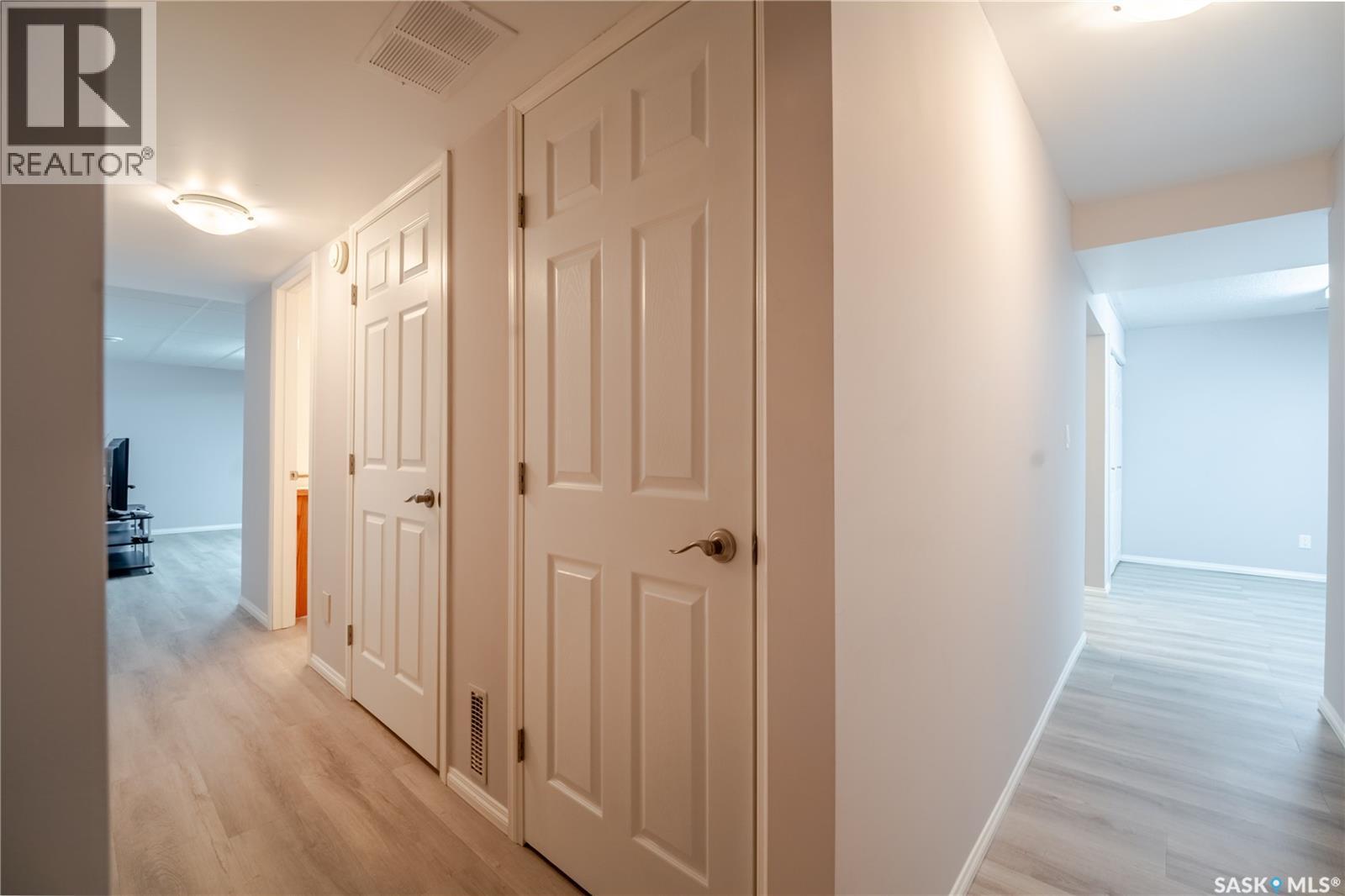 1354 King Crescent, Moose Jaw, Saskatchewan  S6H 3G2 - Photo 39 - SK031760