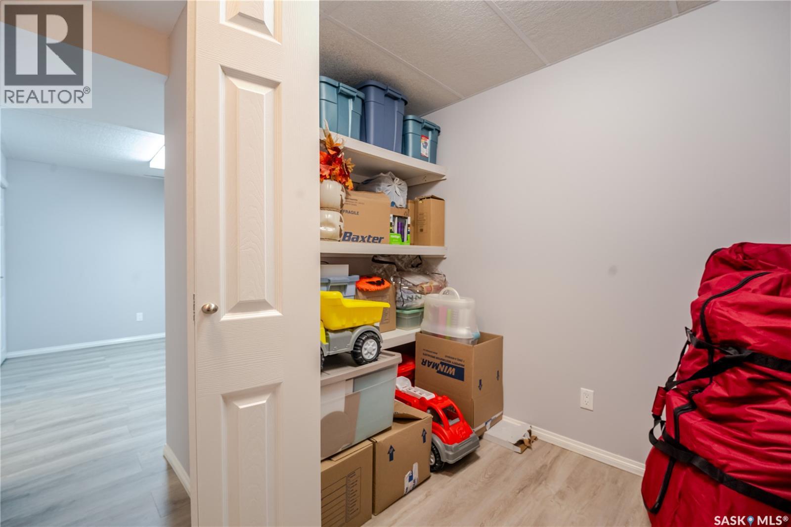 1354 King Crescent, Moose Jaw, Saskatchewan  S6H 3G2 - Photo 43 - SK031760