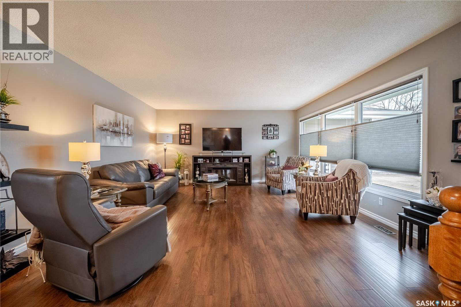 1354 King Crescent, Moose Jaw, Saskatchewan  S6H 3G2 - Photo 6 - SK031760