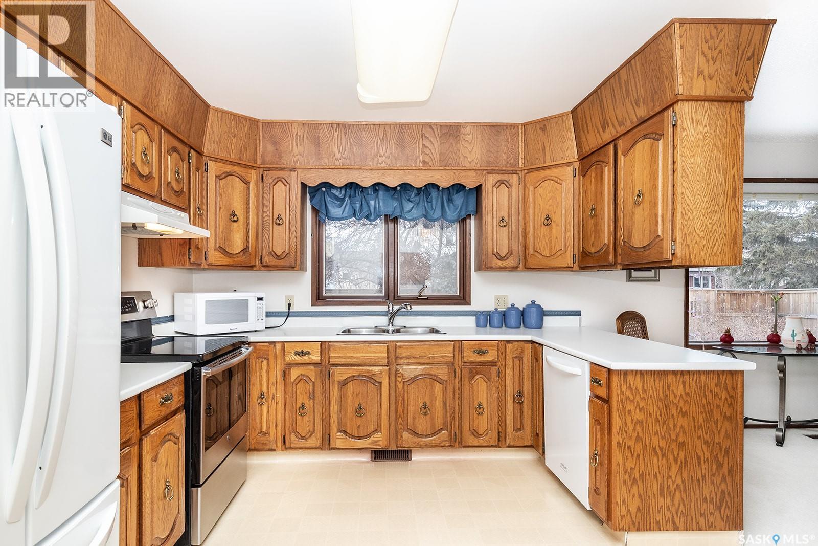 311 Candle Crescent, Saskatoon, Saskatchewan  S7K 5A5 - Photo 12 - SK031661