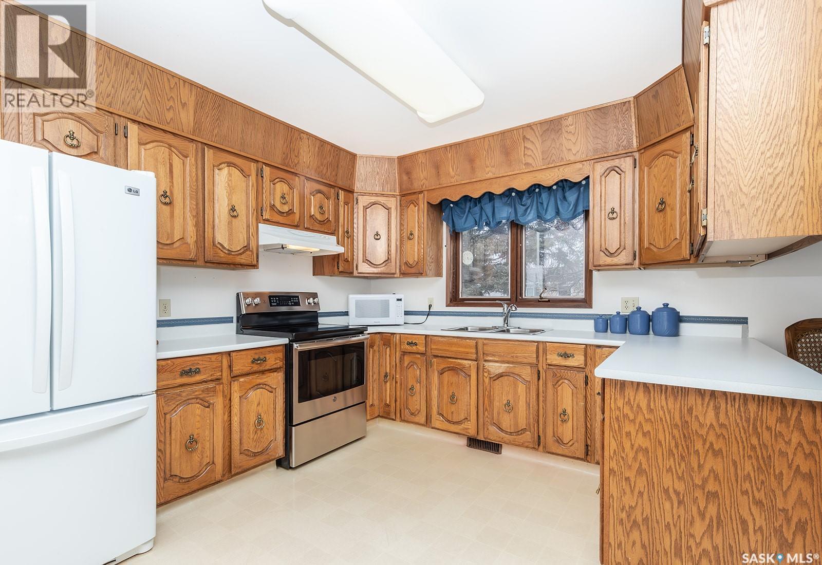 311 Candle Crescent, Saskatoon, Saskatchewan  S7K 5A5 - Photo 13 - SK031661