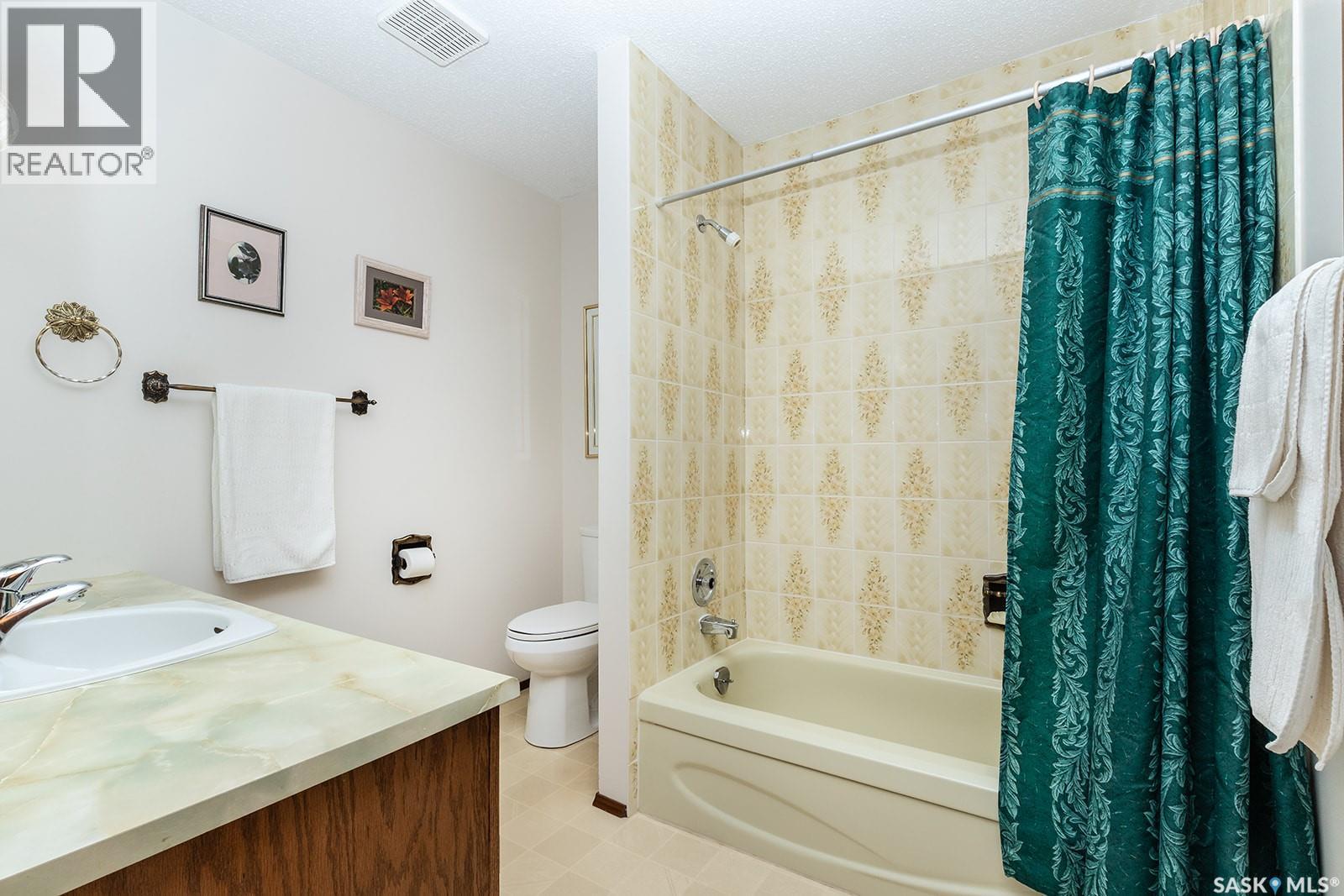 311 Candle Crescent, Saskatoon, Saskatchewan  S7K 5A5 - Photo 15 - SK031661