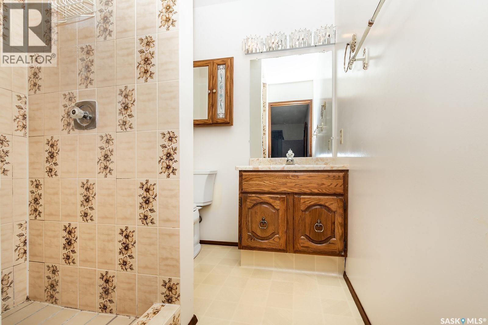 311 Candle Crescent, Saskatoon, Saskatchewan  S7K 5A5 - Photo 17 - SK031661