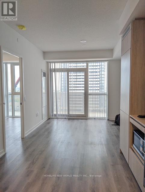 1601 - 28 Interchange Way Avenue, Vaughan, Ontario  L4K 0P8 - Photo 10 - N12942400