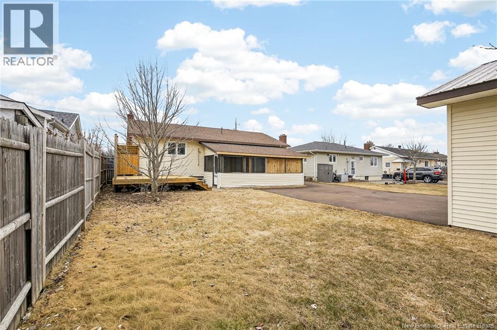 175 Second Avenue, Moncton, New Brunswick  E1C 7Y5 - Photo 5 - NB136147