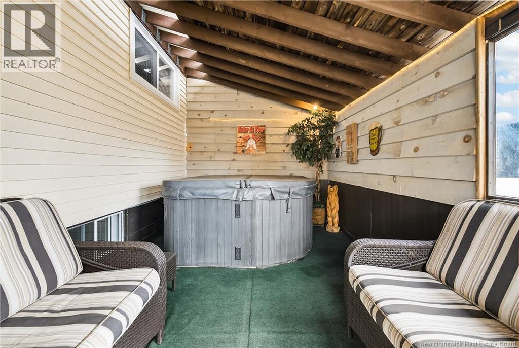 175 Second Avenue, Moncton, New Brunswick  E1C 7Y5 - Photo 9 - NB136147