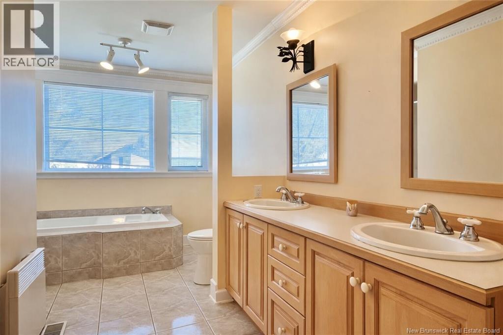 1065 Sycamore Avenue, Bathurst, New Brunswick  E2A 4M9 - Photo 19 - NB135883