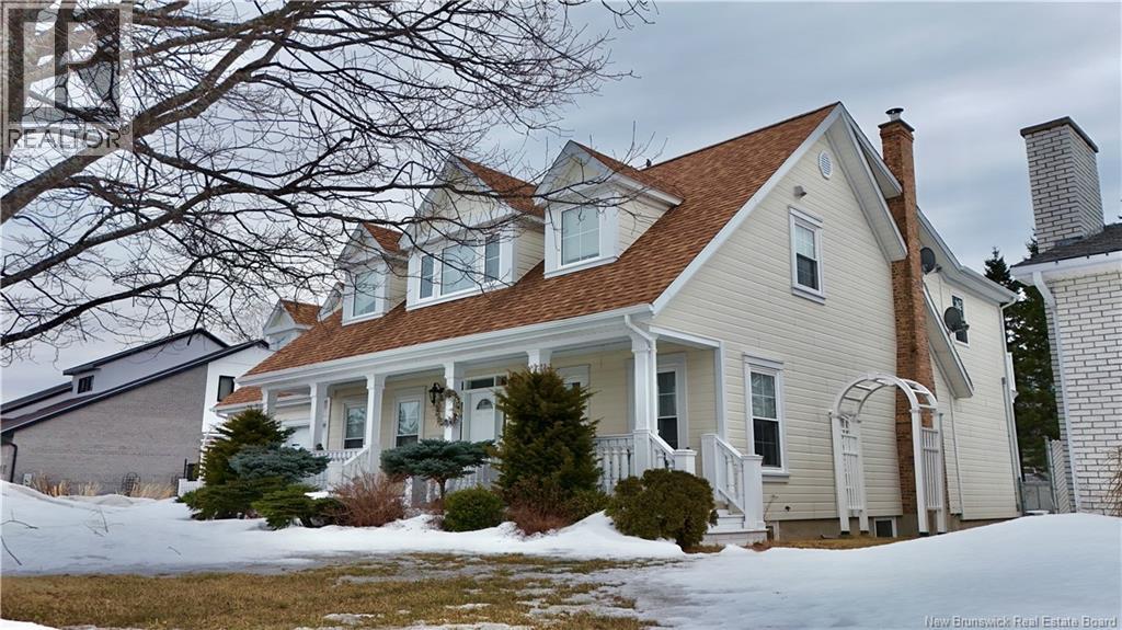 1065 Sycamore Avenue, Bathurst, New Brunswick  E2A 4M9 - Photo 2 - NB135883