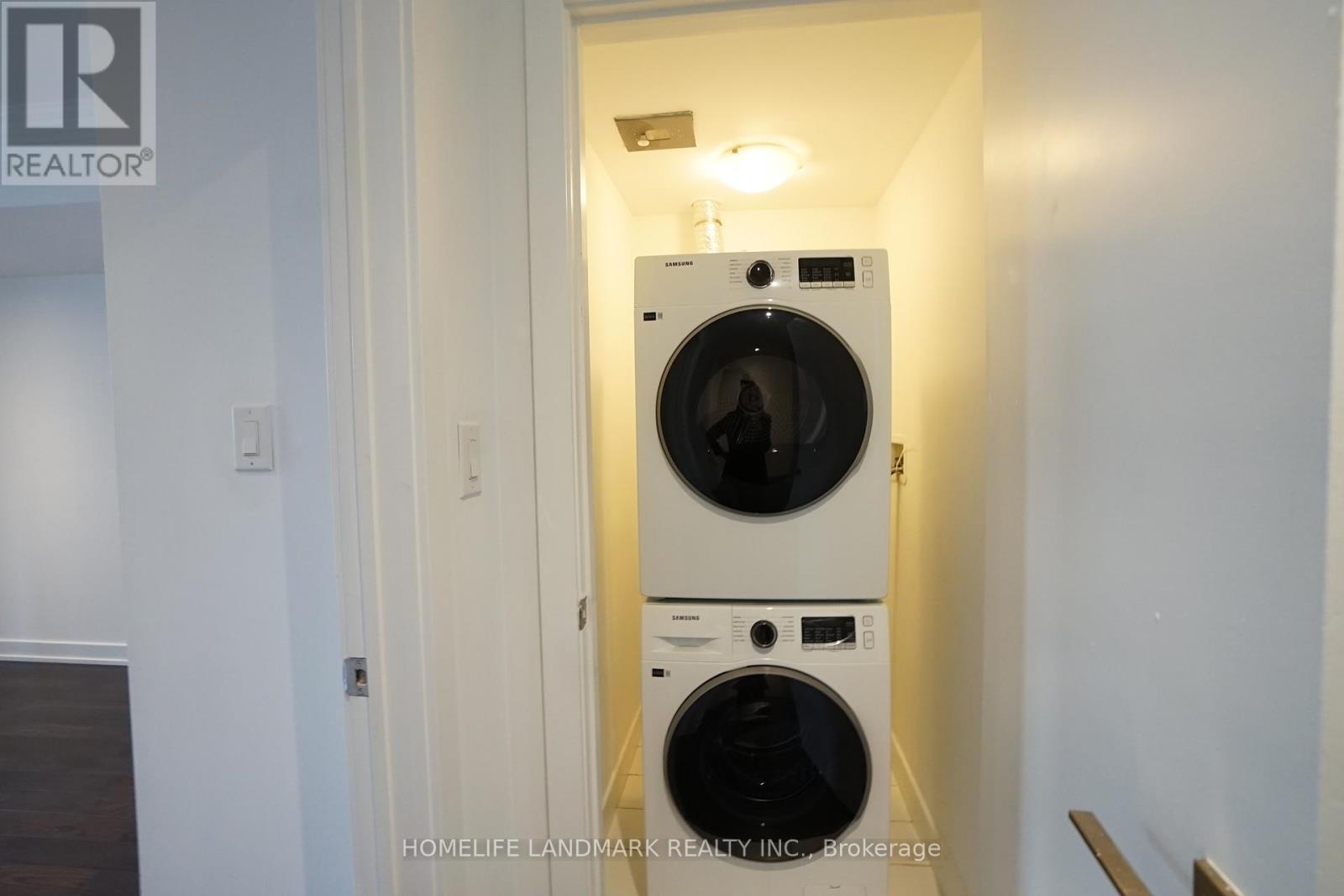 4 - 4030 Parkside Village Drive, Mississauga, Ontario  L5B 0K2 - Photo 15 - W12760400