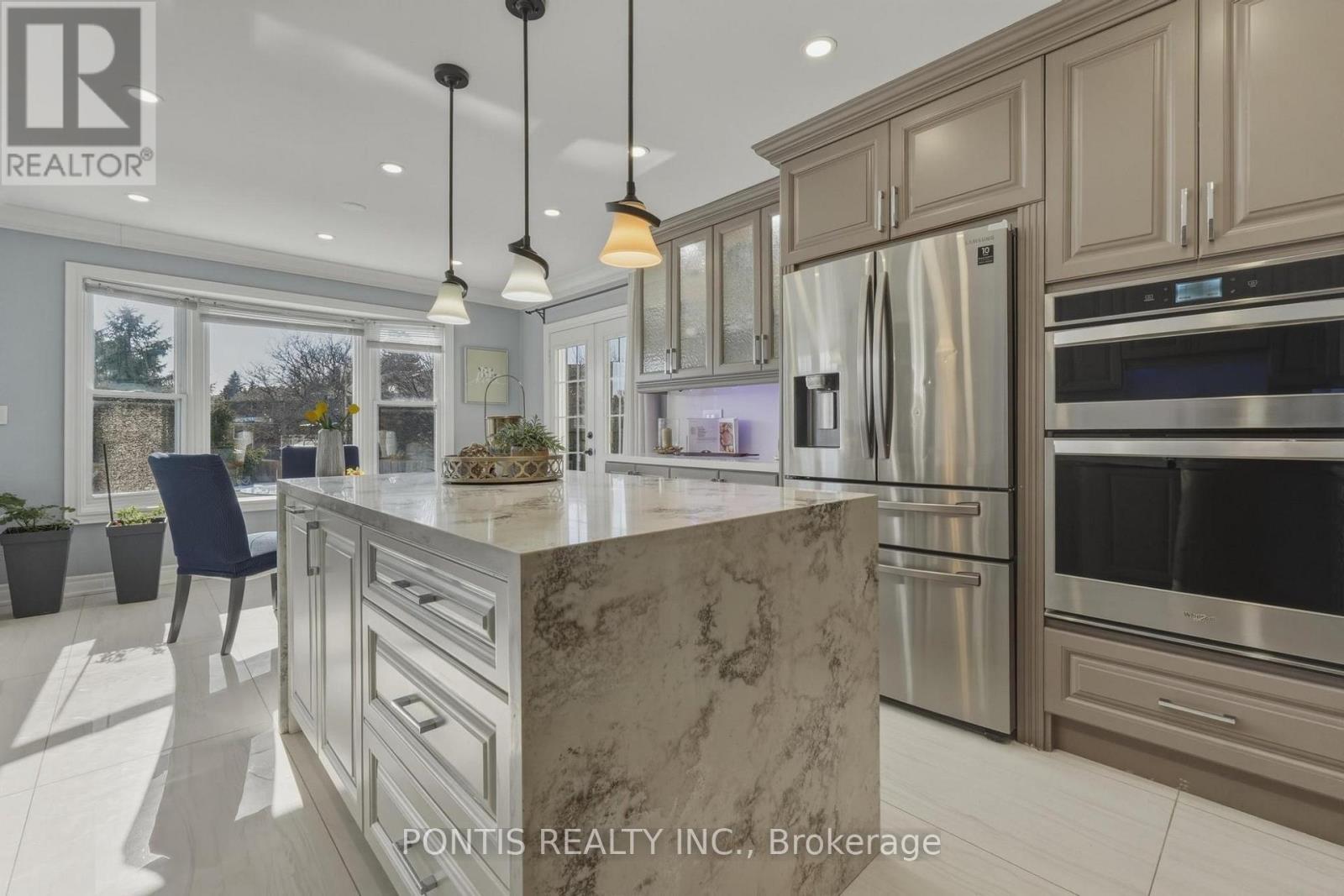 10 Whitmore Court, Brampton, Ontario  L6Z 2A5 - Photo 16 - W12942240