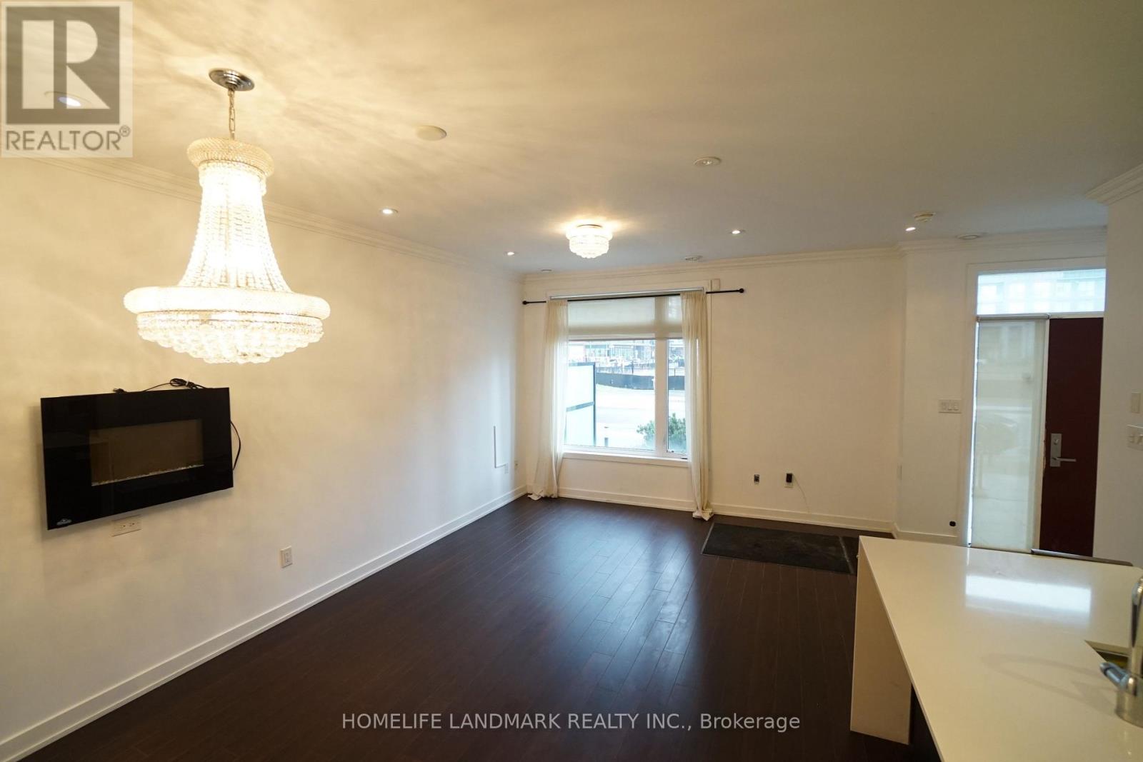 4 - 4030 Parkside Village Drive, Mississauga, Ontario  L5B 0K2 - Photo 9 - W12760400