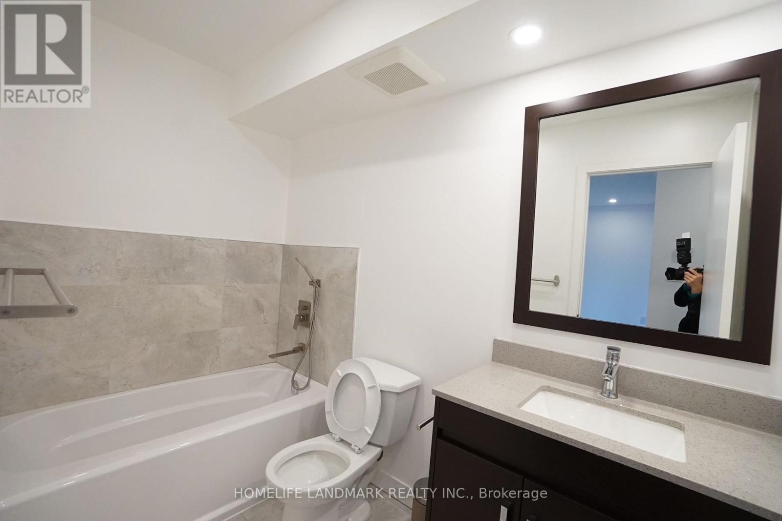 4 - 4030 Parkside Village Drive, Mississauga, Ontario  L5B 0K2 - Photo 20 - W12760400