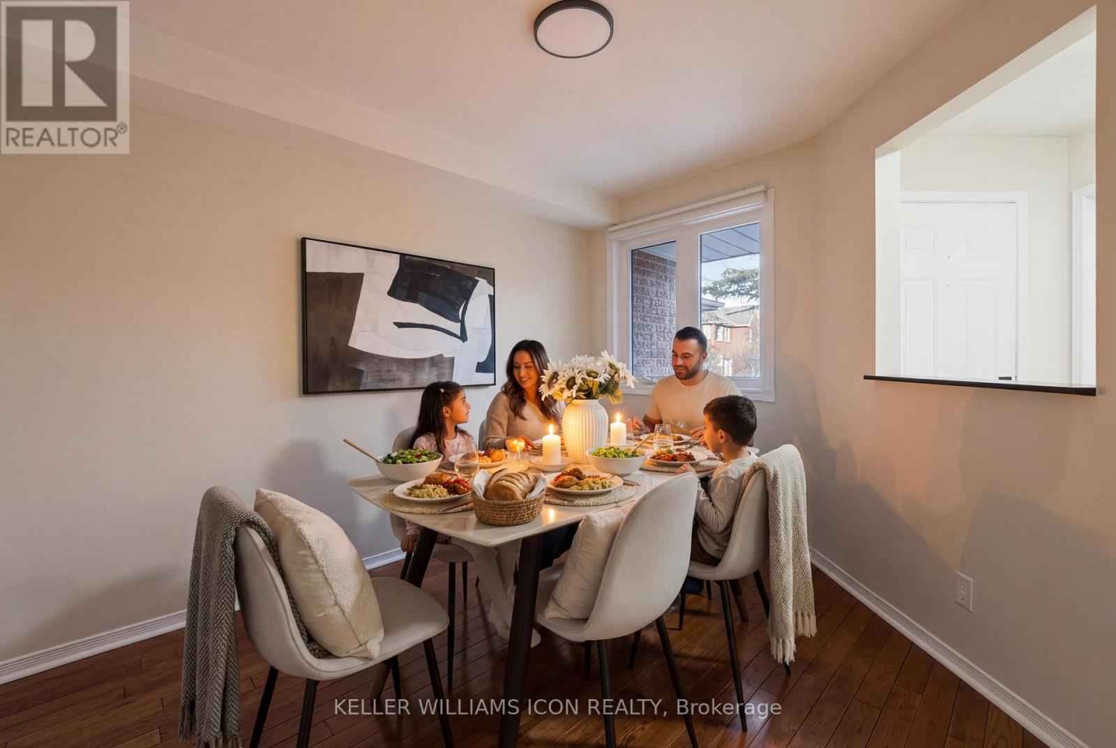 25 Robarts Crescent, Ottawa, Ontario  K2L 3Z4 - Photo 8 - X12938054