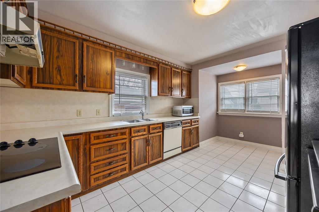 617 Cathcart Boulevard, Sarnia, Ontario  N7V 2N1 - Photo 10 - 26006553